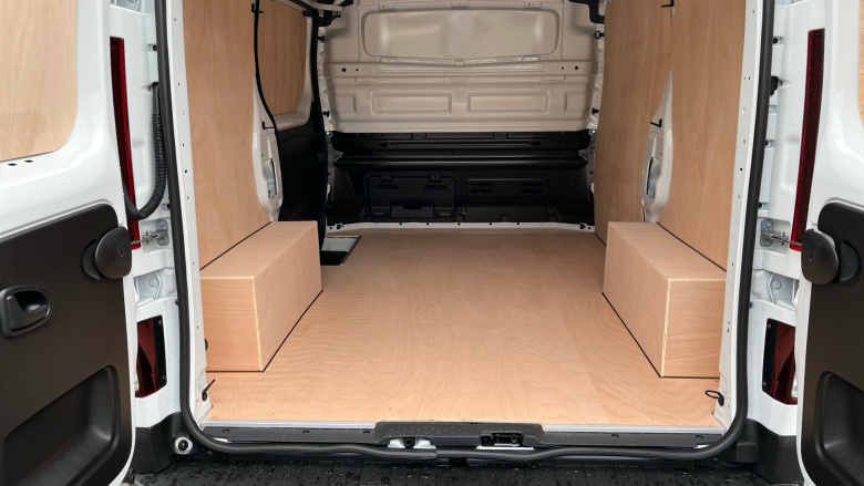 Renault Trafic Swb Diesel SL30 Blue dCi 150 Advance [Safety] Van EAG9